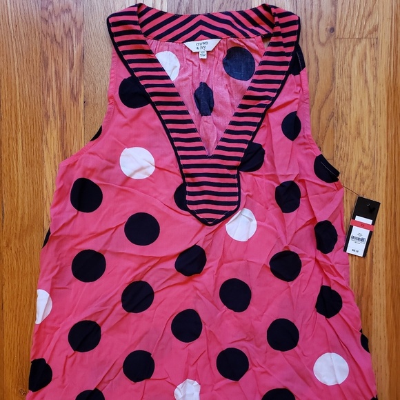 NWT XS Crown and Ivy Top - Picture 2 of 3